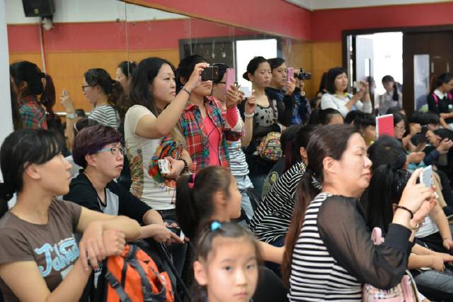 记2014年中国s36沙龙会杯双排键电子琴总决赛